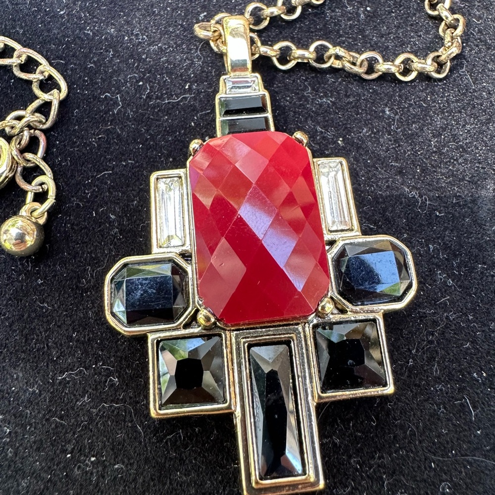 Chico's Red, Black and Gold Necklace Art Deco Style Vintage Pendant Necklace - Picture 5 of 7